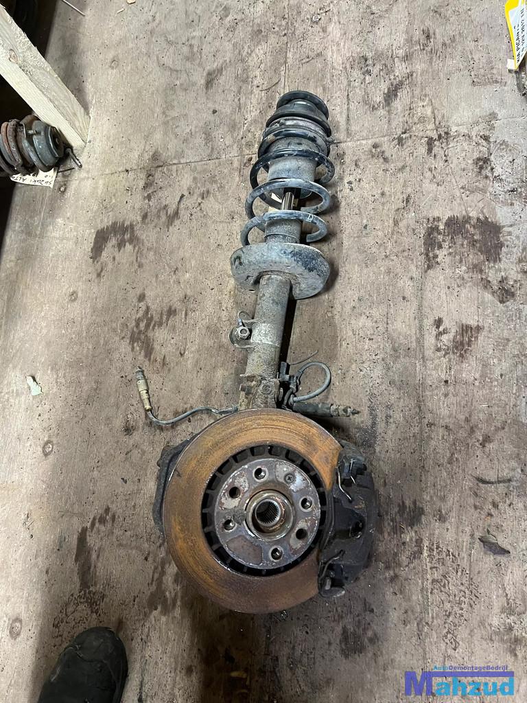 OPEL VECTRA B 1.8 rechts voor veerpoot fusee remklauw 1995-2, Gebruikt, Opel Automobile GmbH, Ophalen of Verzenden, Kontakt@opel-infoservice.de