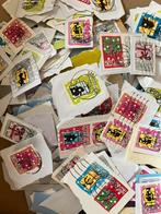 300 decemberzegels 2009 gestempeld en op papier, Ophalen of Verzenden, Na 1940, Gestempeld