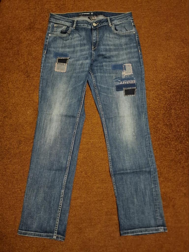 NIEUW Jeans the straight mt 42 Jessica met patches, Ophalen, Nieuw, Blauw, W33 - W36 (confectie 42/44)