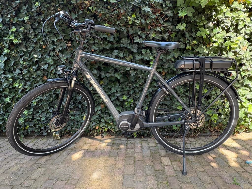 Herenfiets Trek Verve +1, Zo goed als nieuw, 50 km per accu of meer, 55 tot 59 cm, Ophalen