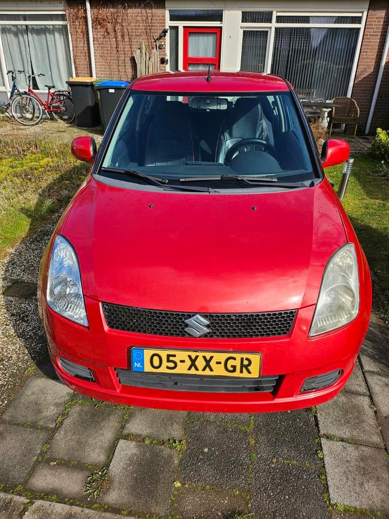 Te koop Suzuki Swift, Auto's, Voorwielaandrijving, Euro 5, Stof, 4 cilinders