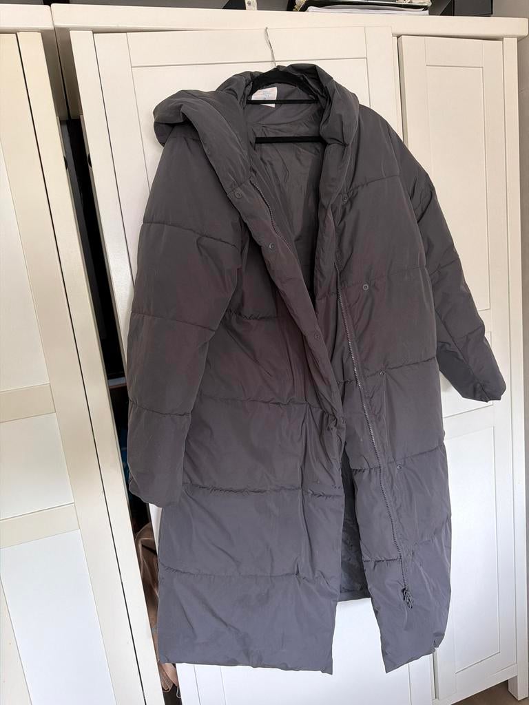 Lange grijze Primark winterjas - Maat M, Kleding | Dames, Jassen | Winter, Ophalen of Verzenden, Zo goed als nieuw, Maat 38/40 (M)