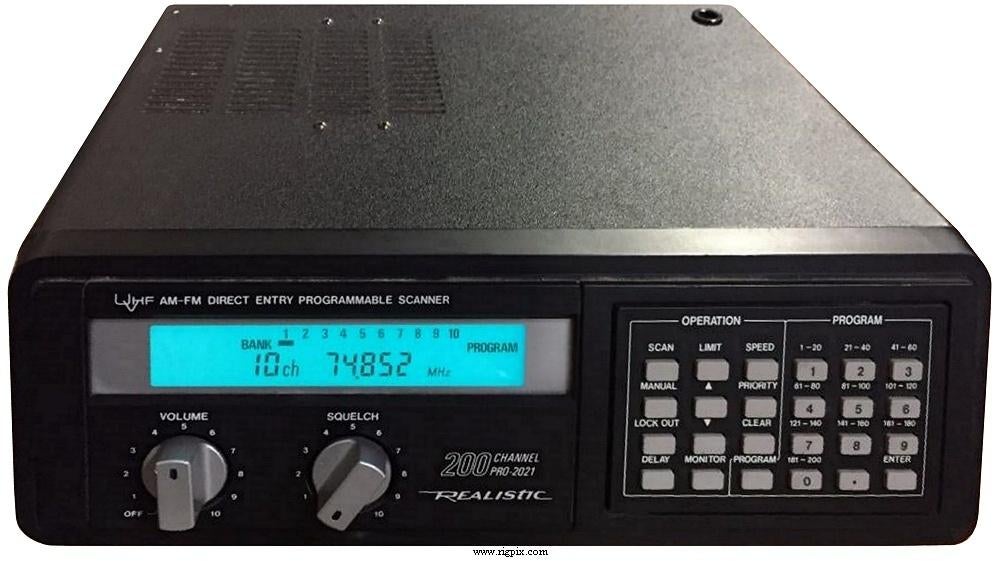 GEZOCHT Realistic PRO-2021, Telecommunicatie, Scanners, Ophalen of Verzenden, Gebruikt, 30 tot 200 kanalen