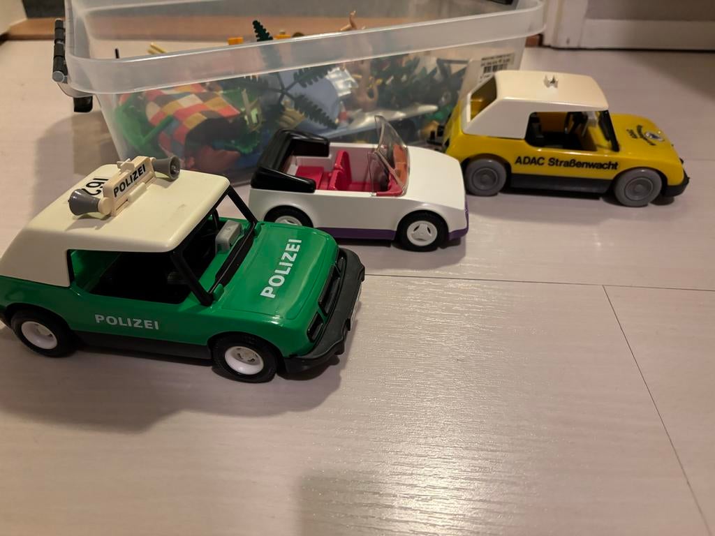 Oud Playmobil: 3 auto's en diverse poppetjes/onderdelen, Ophalen of Verzenden, Gebruikt, Los playmobil