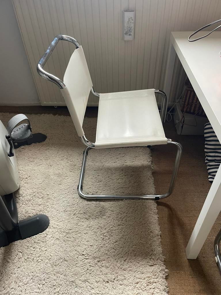 Mart Stam stoelen, Gebruikt, Twee, Wit, Ophalen of Verzenden