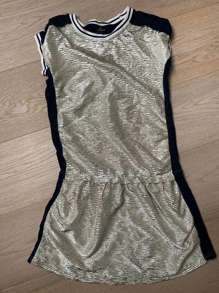 goudkleurig /champagnekleurig Name It jurkje, Kinderen en Baby's, Kinderkleding | Maat 128, Gebruikt, Jongen of Meisje, Ophalen of Verzenden