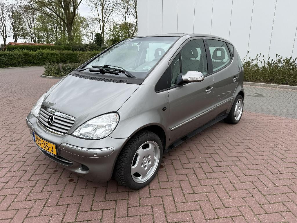 Mercedes-Benz A-Klasse 1.6 A160 Lang AUT 2003 Grijs Leer, Auto's, Beige, 4 cilinders, 400 kg, Bedrijf