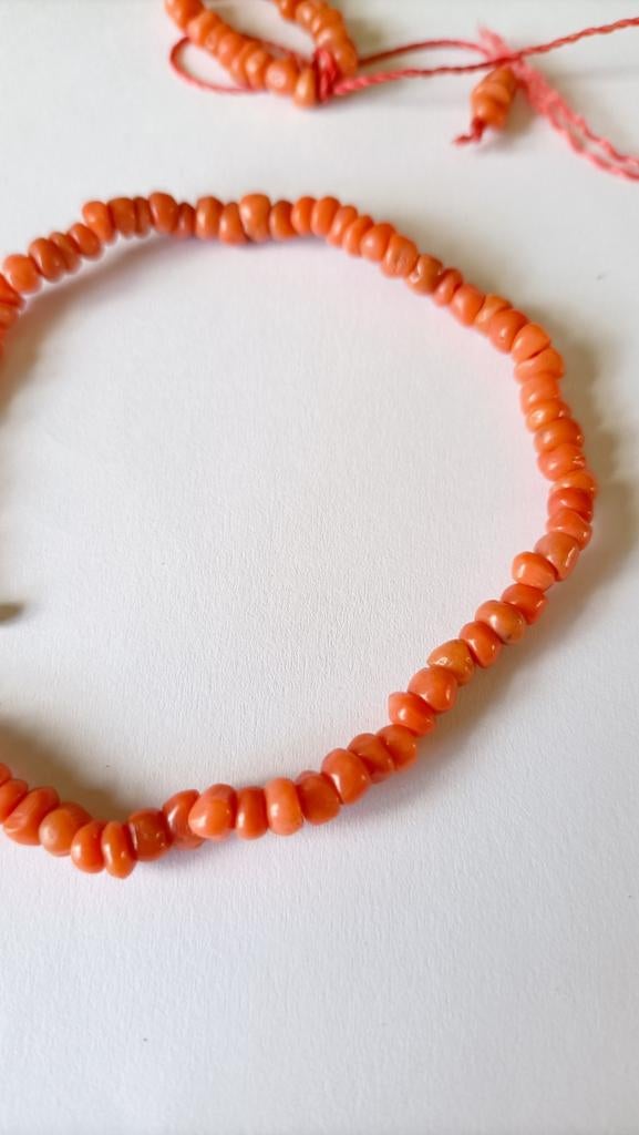 Oude armband Bloedkoraal met Kapittelslotje, 14 krt, Verzenden, Goud, Armband, Met edelsteen