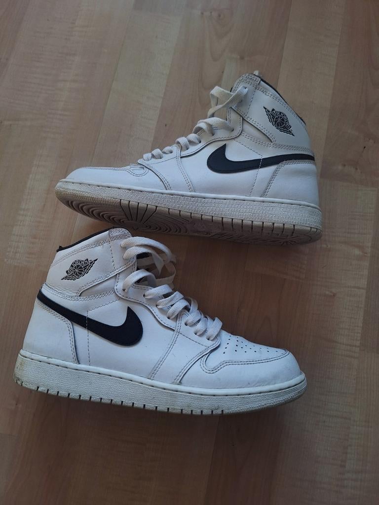 Nike jordan 1 high ying yang maat 40, Kinderen en Baby's, Ophalen of Verzenden, Jongen of Meisje, Schoenen