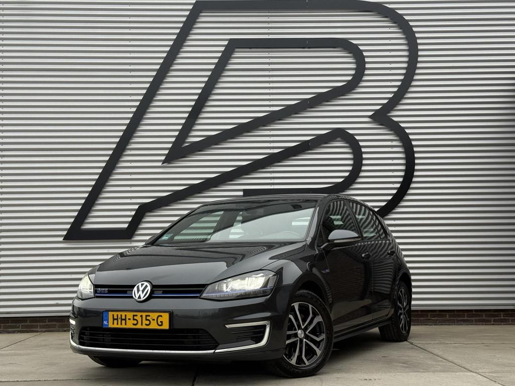 Volkswagen Golf 1.4 TSI GTE 2e Eigenaar|Navi|PDC V+A|Trekhaa, Auto's, Stof, Gebruikt, 4 cilinders, Zwart