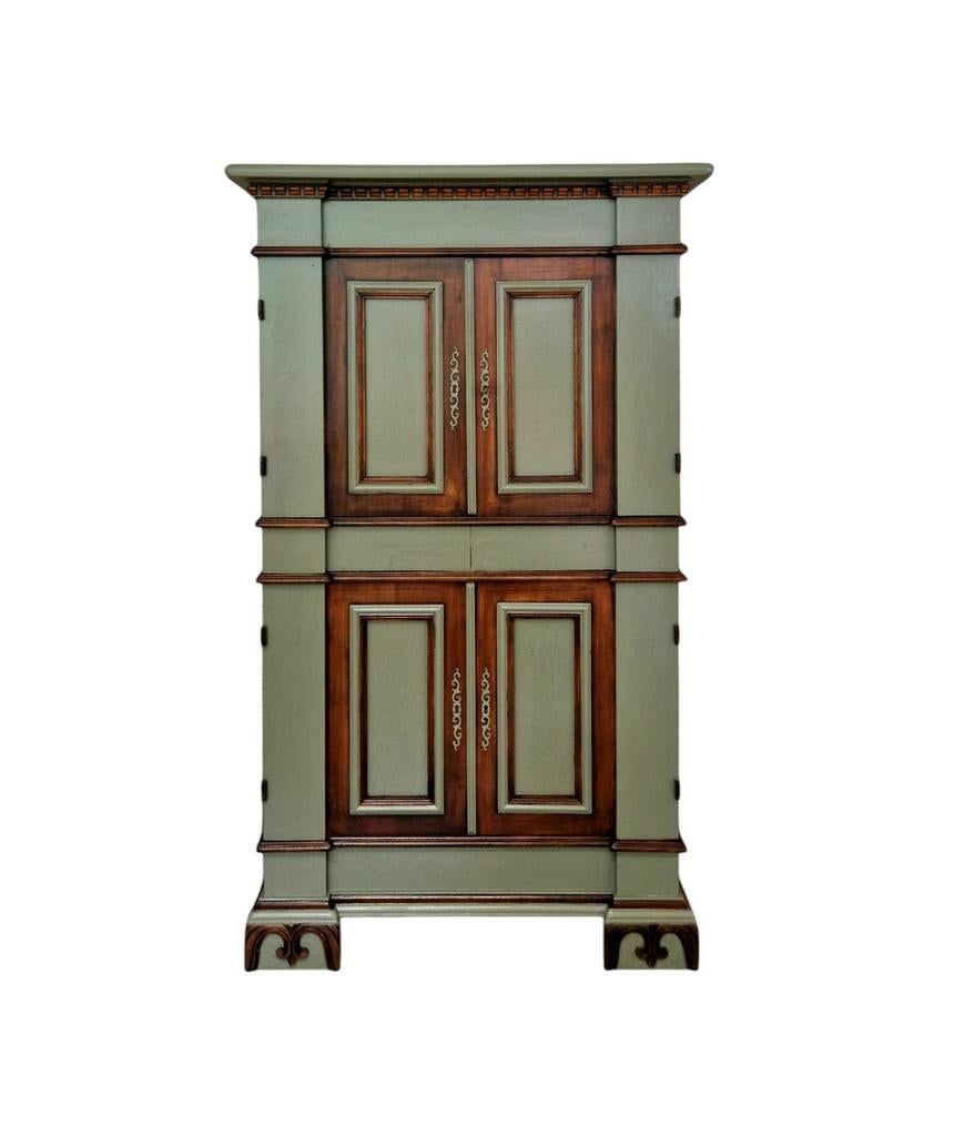 Massief hout kast/ vintage groen buffetkast, Ophalen, Donyavimin@gmail.com, Zo goed als nieuw, 5363st