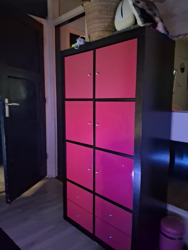 Kallax kast met roze deurtjes en lades, Gebruikt, Modern, 150 tot 200 cm, 25 tot 50 cm
