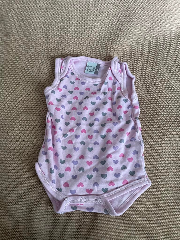 Nieuw Roze Rompertje met Hartjes - Maat 50, Kinderen en Baby's, Babykleding | Maat 50, Ophalen, Nieuw, Meisje, Nacht- of Onderkleding