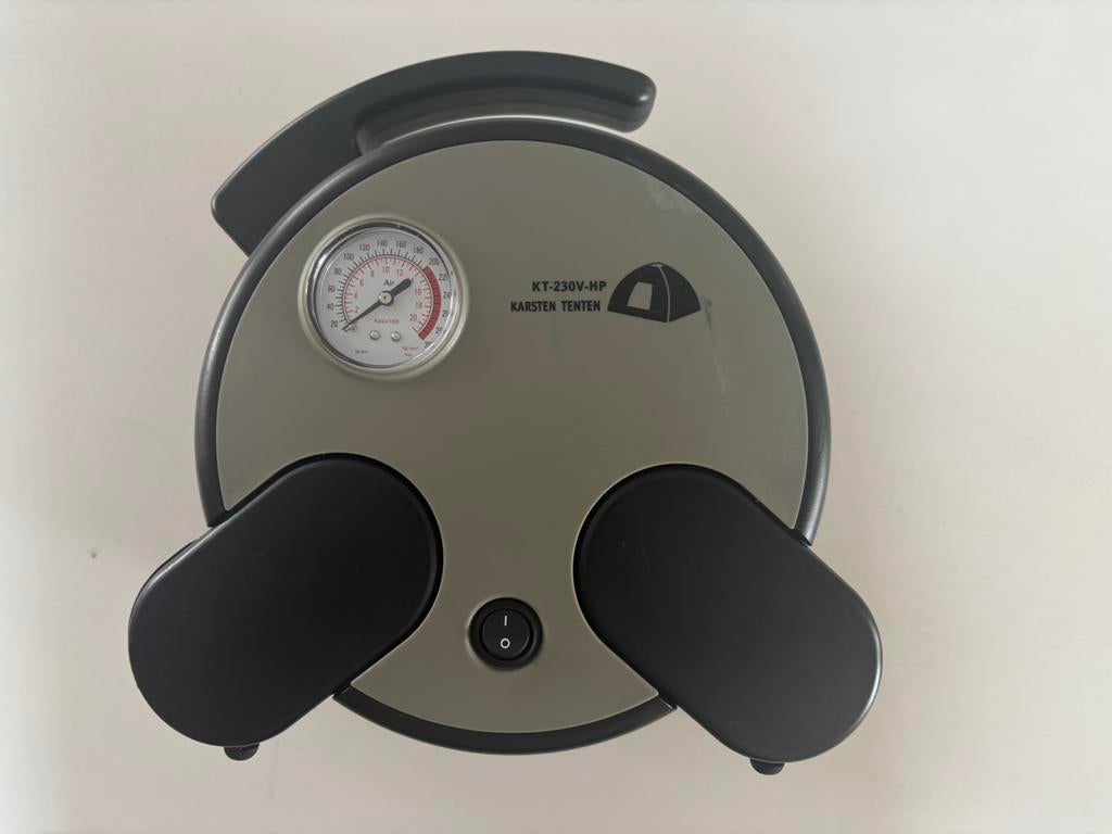 Compressor pomp Karsten tent 220 V z.g.a.n., Caravans en Kamperen, Ophalen of Verzenden, Zo goed als nieuw