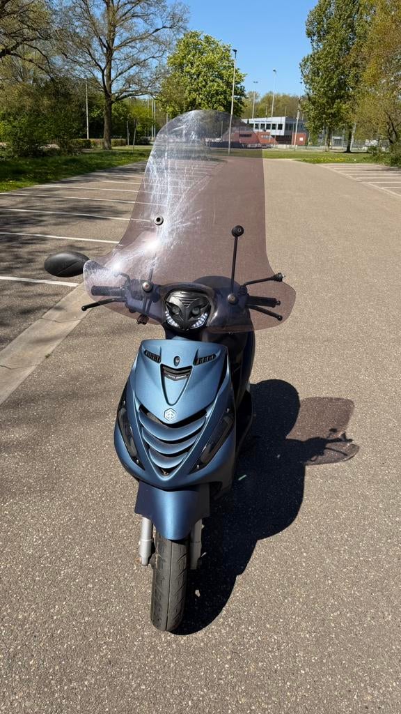 Piaggio Zip SP iGet Injectie 2019 scooter blauw kenteken, Fietsen en Brommers, Scooters | Piaggio, Zo goed als nieuw, Zip, Benzine