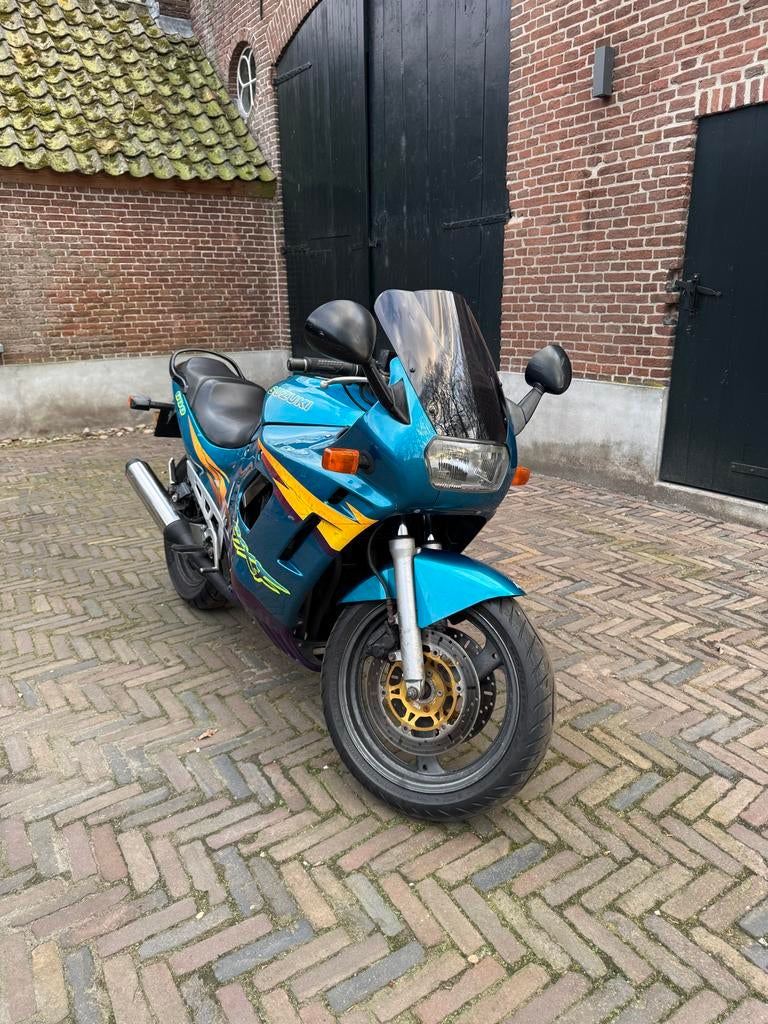 Suzuki GSX600F Katana A2 onbegrensd, Motoren, Handvatverwarming, 4 cilinders, Gebruikt, Minimaal motorrijbewijs A2