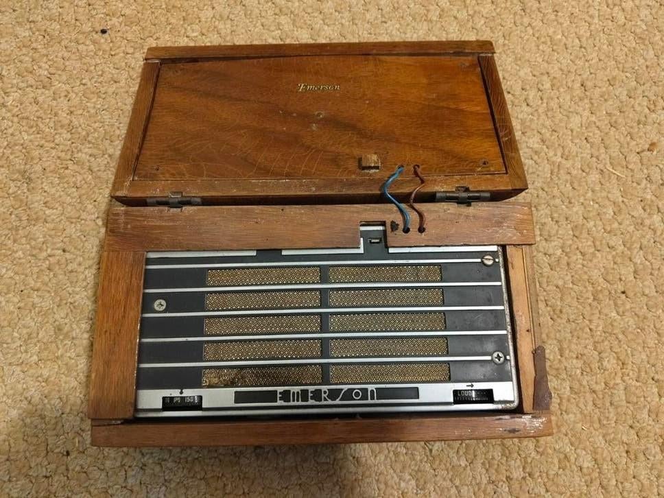 Emerson 455 Draagbare Art Deco Radio - Defect, Antiek en Kunst, Antiek | Tv's en Audio, Ophalen