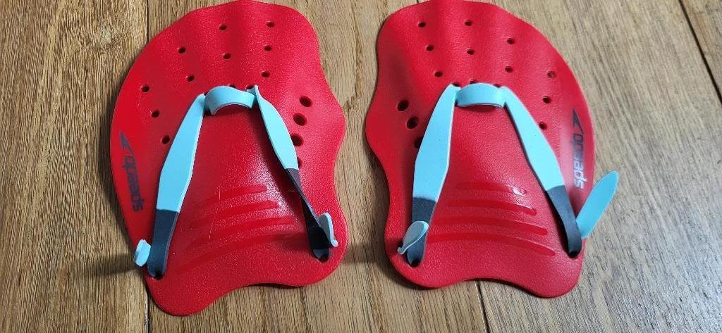 Speedo Tech hand paddles, Sport en Fitness, Fitnessmaterialen, Ophalen of Verzenden, Zo goed als nieuw, Rug, Overige typen