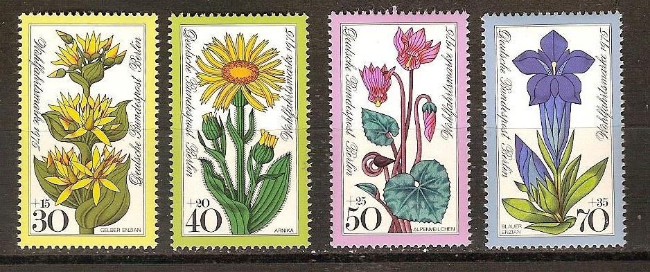 Berlijn 510-513 postfris e.a. Berlijn postfris, Ophalen of Verzenden, BRD, Postfris