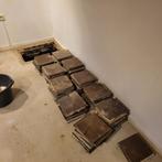 100 bruine tegels 25x25 cm – jaren 60/70, Ophalen, 60 cm of meer, Gebruikt, 5 tot 10 m²