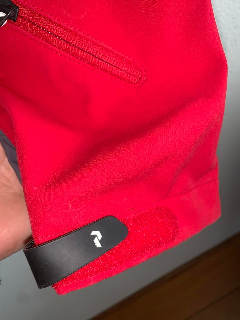 Peak Performance jas maat  L nieuw staat, Ophalen of Verzenden, Zo goed als nieuw, Maat 52/54 (L), Rood