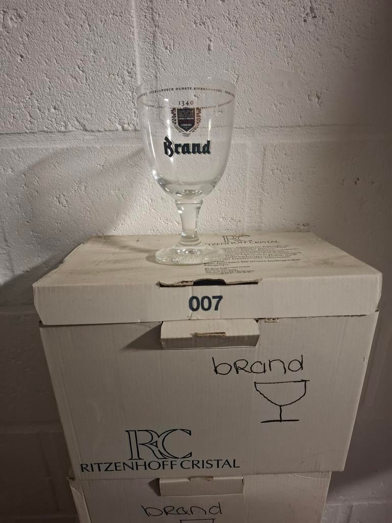 Brand Sylvester glazen nieuw in doos, Ophalen