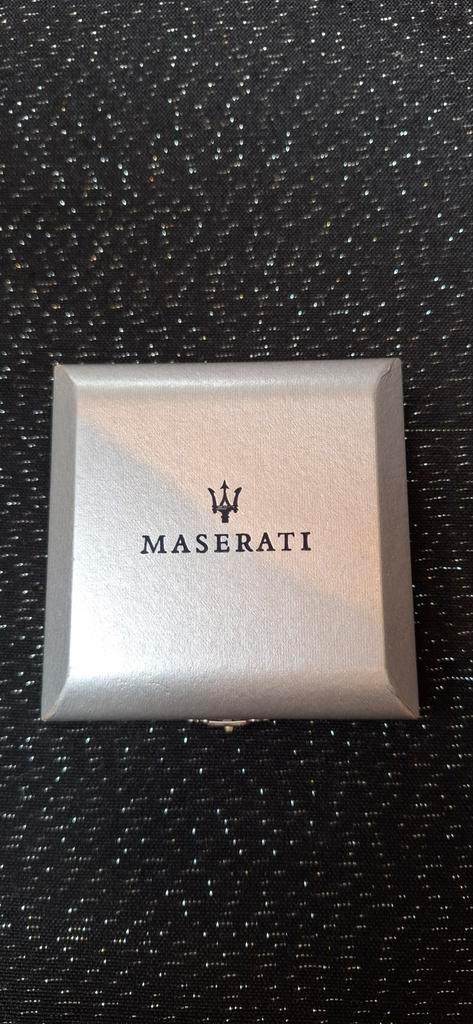 Maserati Manchetknopen - Zilverkleurig met Logo, Sieraden, Tassen en Uiterlijk, Manchetknopen, Nieuw, Overige materialen, Ophalen of Verzenden
