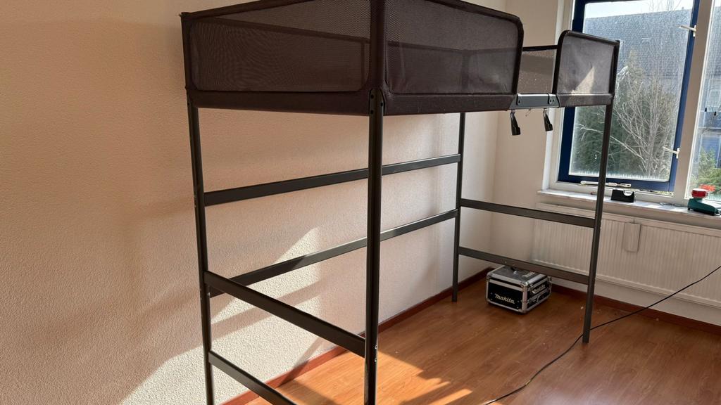 Metalen hoogslaper - gedemonteerd, Ophalen, Gebruikt, 90 cm, Eenpersoons