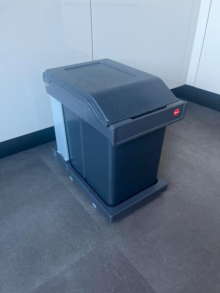 Hailo Keukenkast Afvalbakje - Uitschuifbaar, Huis en Inrichting, Keuken | Keukenbenodigdheden, Gebruikt, Ophalen