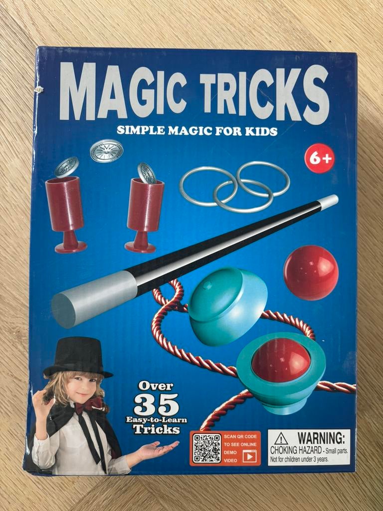 Magic Tricks - simple magic for kids, Ophalen, Zo goed als nieuw