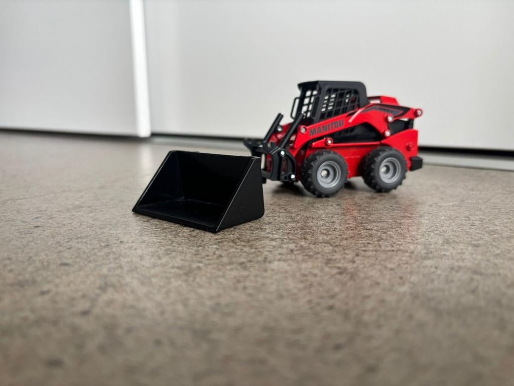 Manitou Skidsteer Lader Miniatuurmodel - Zo goed als nieuw, Gebruikt, 1:50 of kleiner, Yyh, Overige typen