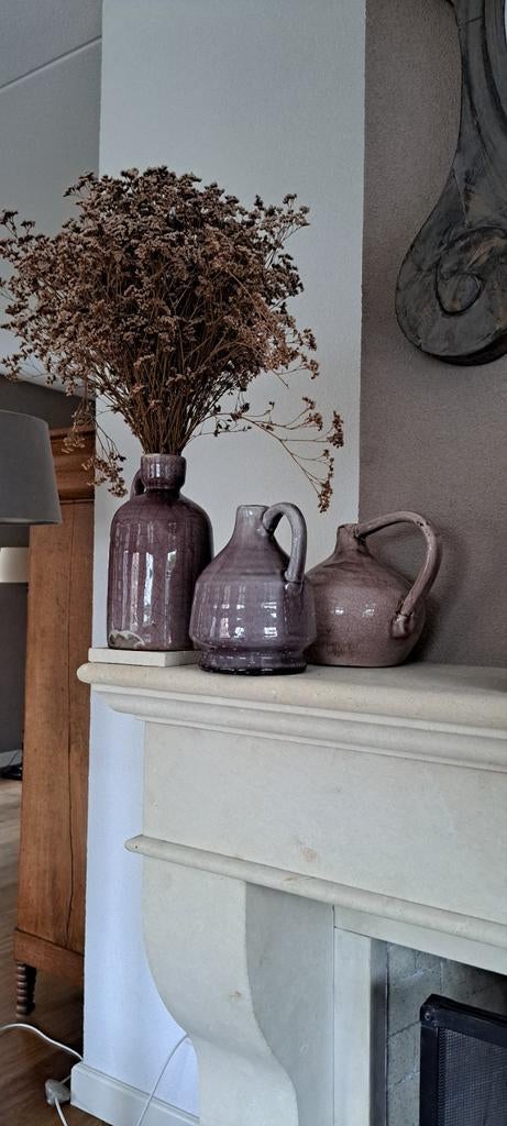 Lila vaasjes met of zonder droogbloemen, Huis en Inrichting, Woonaccessoires | Vazen, Overige kleuren, Aardewerk of Porselein