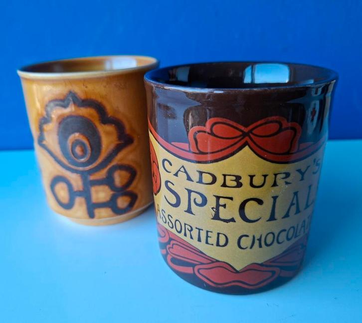 Vi tage Engelse mokken/WP & Cadbury (Chocolate), Huis en Inrichting, Keuken | Servies, Gebruikt, Kop(pen) en/of Schotel(s), Overige stijlen