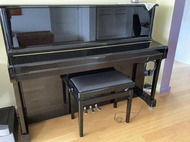 Yamaha Piano silent system, Muziek en Instrumenten, Piano's, Gebruikt, Piano, Zwart, Hoogglans, Ophalen
