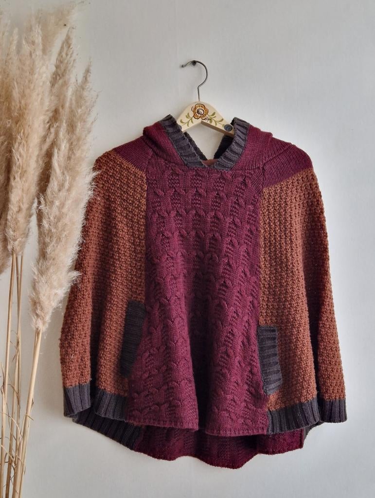 Poncho gebreid - met capuchon en zakken, Maat 38/40 (M), Paars, Ophalen of Verzenden, Zo goed als nieuw