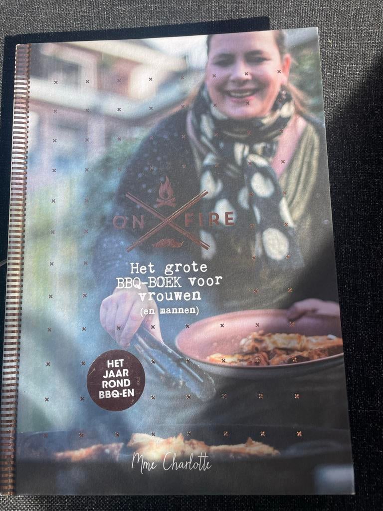 Het Grote BBQ-Boek voor Vrouwen (en Mannen) - On Fire, Ophalen, Zo goed als nieuw, Overige gebieden, Hoofdgerechten