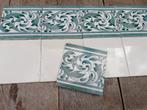 88 antieke wandtegels, rand donkergroen decor, 13,20 meter, Ophalen