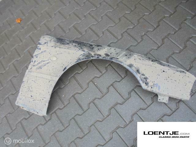 Rechter voorscherm rechts BMW e34 518 520 525 540 etc, Gebruikt, Ophalen of Verzenden, BMW, BMW