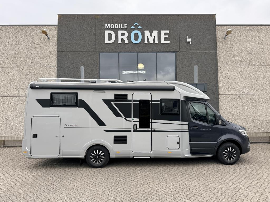 Adria Coral MB Supreme 670 DL Face to face, Luifel, Vloeistofverwarming, Bedrijf, Diesel