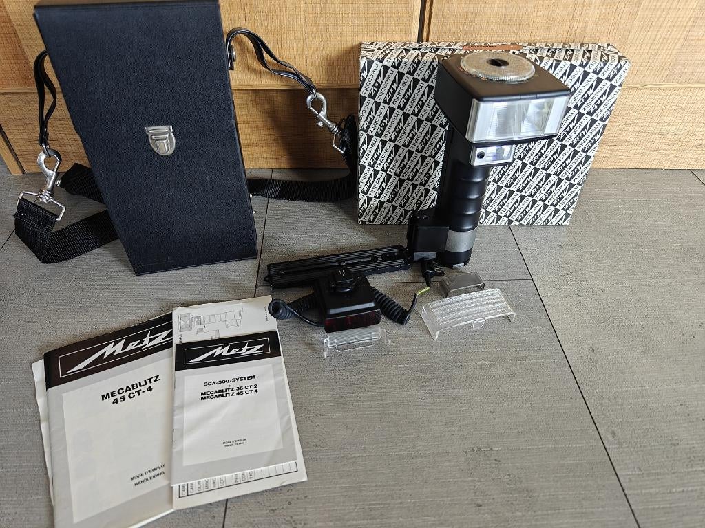 Metz Mecablitz 45 CT-4 flitser met accessoires, Ophalen of Verzenden, Gebruikt, Metz, Kantelbaar
