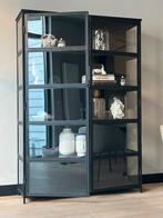 Stalen vitrinekast met glas - Industriële look nieuw 1700 eu, Huis en Inrichting, Kasten | Overige, Ophalen of Verzenden, Zo goed als nieuw