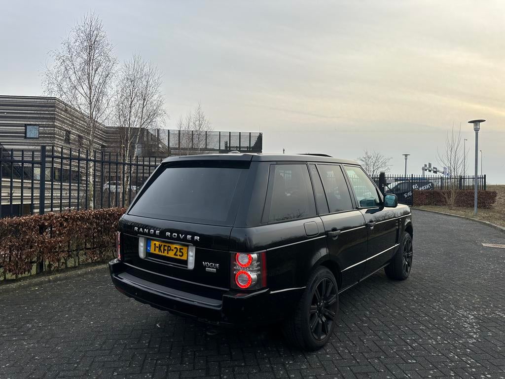 Facelift Range Rover Vogue 3.6 TDV8 Black Full Options, Auto's, Land Rover, Automaat, Diesel, Particulier, Te koop