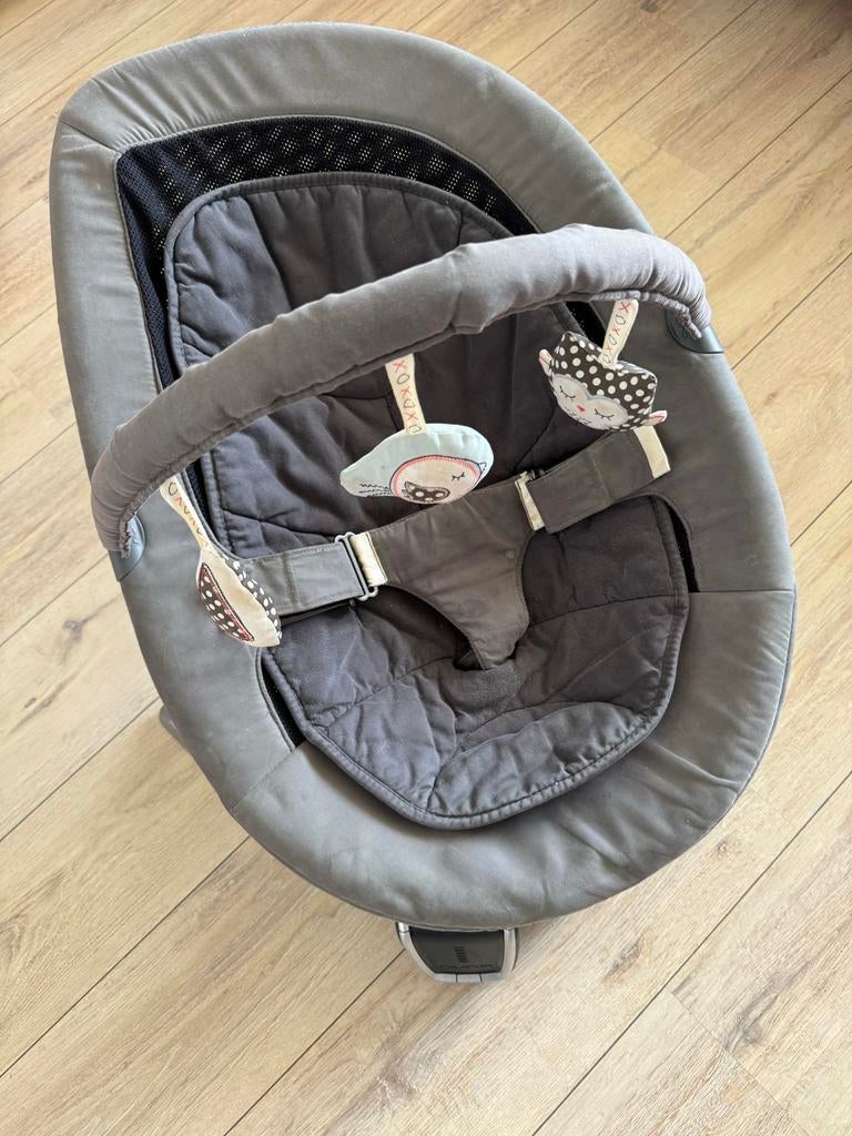 Nuna Leaf Wipstoel / Wipper met motor en Speelgoed boog, Kinderen en Baby's, Wipstoel, Ophalen, Overige merken, Met gordel(s) of riempje(s)