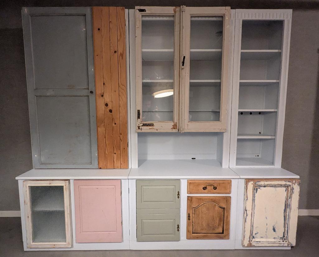 Unieke kast van gerecycled materiaal, Gebruikt, Met deur(en), 200 cm of meer, Ophalen of Verzenden