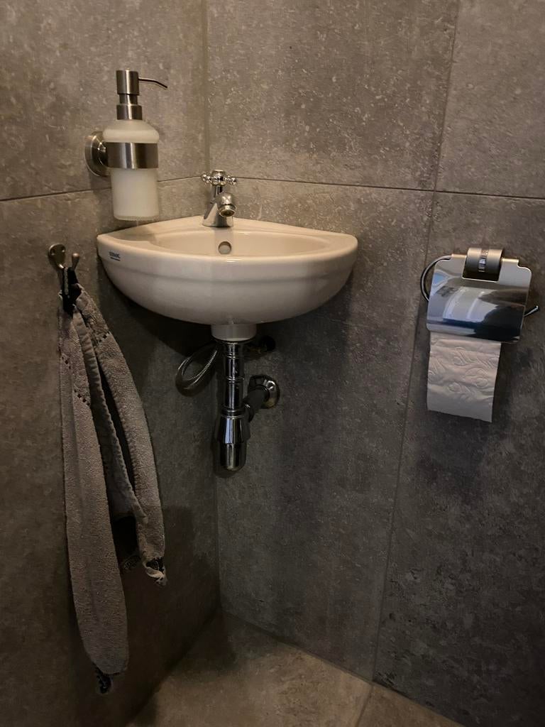 Hoekwastafeltje inclusief kraan, als nieuw, Minder dan 50 cm, Ophalen of Verzenden, Zo goed als nieuw, Minder dan 100 cm