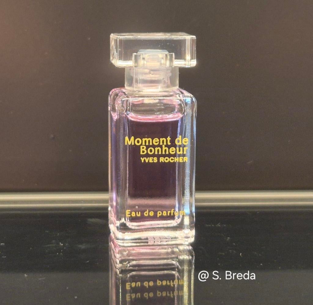 Yves Rocher - Moment de Bonheur Eau de Parfum miniatuur, Ophalen of Verzenden, Zo goed als nieuw, Miniatuur, Gevuld