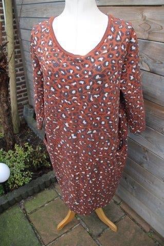 Jurk roestrood Le Tricot Perugia mt XXL Vaste prijs, Kleding | Dames, Overige kleuren, Verzenden, Maat 46/48 (XL) of groter, Onder de knie