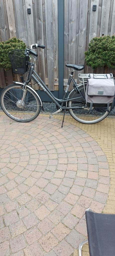 Forza elektrische fiets met mand en fietstassen, Gebruikt, 51 tot 55 cm, 30 tot 50 km per accu, Ophalen
