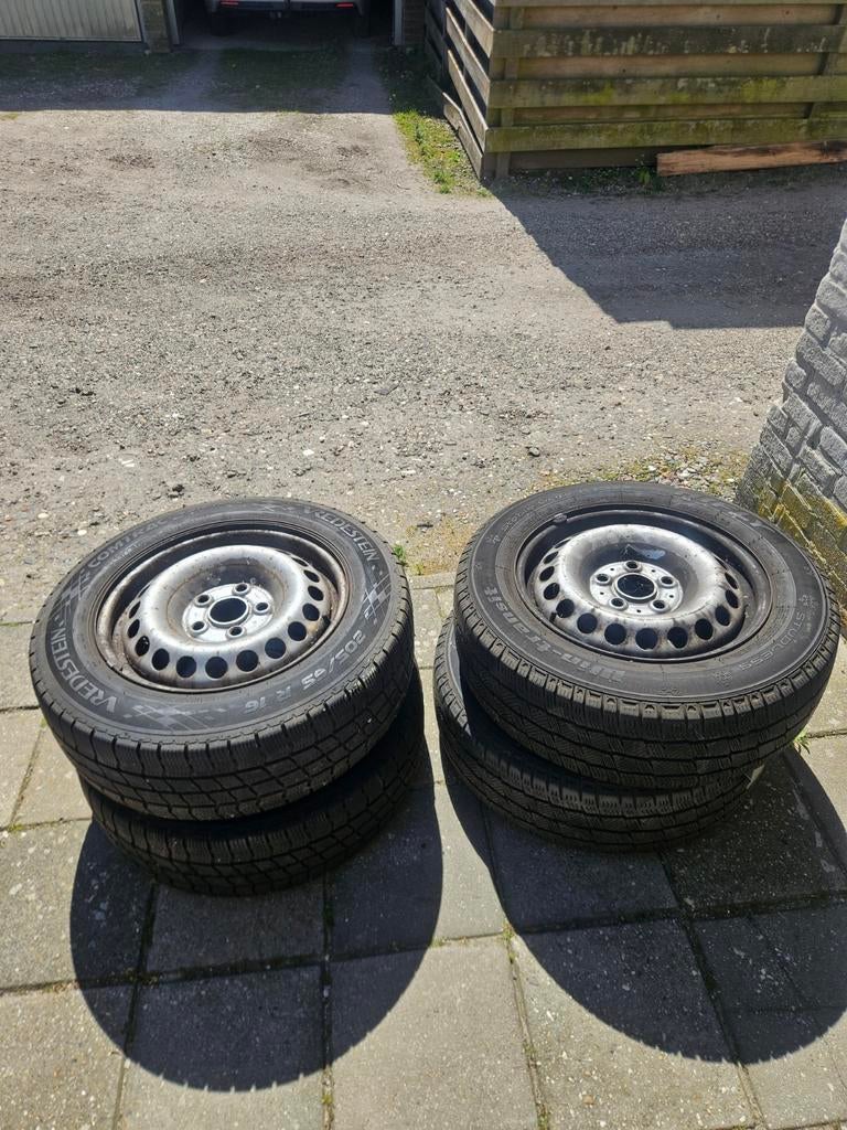 Winterbanden VW Transporter T5 / T6 + velgen 205/65 R16C, Ophalen of Verzenden