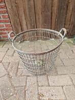 Oude aardappelmand, Ophalen